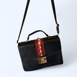 Black Faux leather shoulder handbag bag with gold red and white chain Scarleton